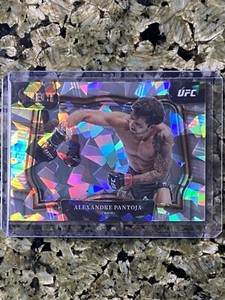 2023 Panini Select UFC #252 Alexandre Pantoja Cracked Ice Prizm # /8