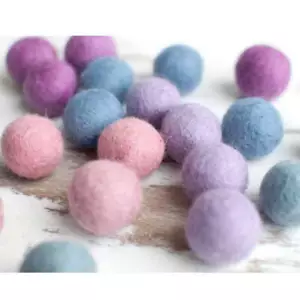 2cm Felt Balls x5 PASTEL.Wool. Pom poms.Kids Craft Beads. Scrapbook. Cloud Den - Bild 1 von 2