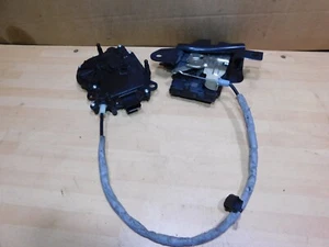 LAND ROVER RANGE ROVER (L405) 2012-2021 DRIVER SIDE RIGHT REAR TAILGATE LOCK - Picture 1 of 6