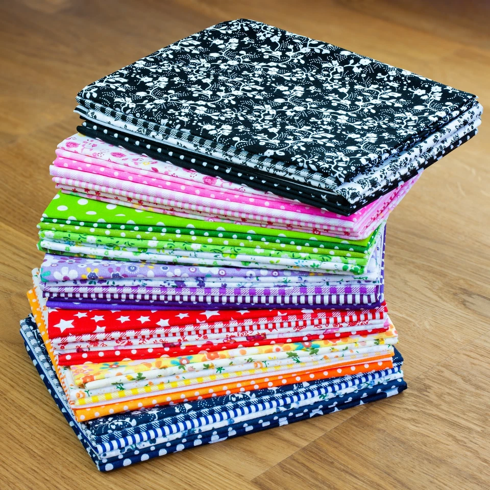 Stoffpaket : 7 Patchwork Stoffe, 100 % Baumwolle / Baumwollstoffe, je 50 x 50 cm - Bild 1 von 2