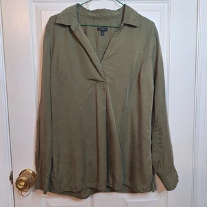 Talbots Olive Green Buttoned Back V Neck Long Sleeved Collared Shirt Grunge Sz M - Picture 1 of 11