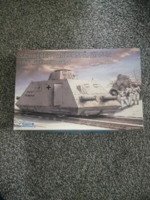 DRAGON 6072 SCHWERER PANZERSPAHWAGEN (INFANTERIEWAGEN) MODEL KIT - Image 1 of 2