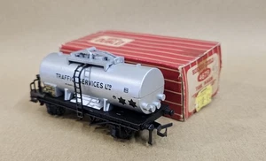 Hornby Dublo Tank Wagon “Traffic Services Ltd 500836 GB 2/3 Rail. - Picture 1 of 6