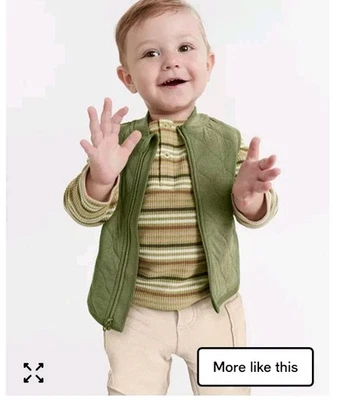 Conjunto de chaleco acolchado, camisa y pantalones a rayas First Impressions para bebé niño 0-3 polillas 3 piezas Foto 1 de 4