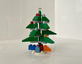 LEGO Creator Christmas Tree 30009 No Instructions 100% Complete