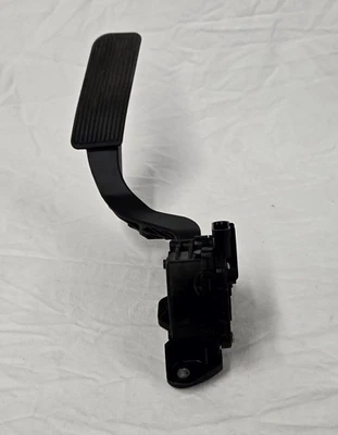 2011 雪佛兰 Tahoe K1500 LT 5.3L 升燃气踏板总成原始设备制造商 — 第 1/4 张图片