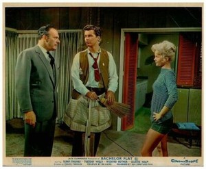 Bachelor Flat Orig Lobby Card Terry Thomas Richard Beymer leggy Tuesday Weld 