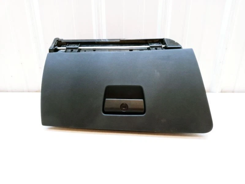 BMW E90 328i 330i 2006 2007 2008 2009 10 guantera almacenamiento negro OEM 51167120408 Foto 1 de 4