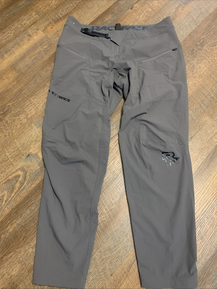 Pantalones elásticos de nailon Race Face ciclismo de montaña MTB ciclismo ligeros XL para hombre Foto 1 de 4