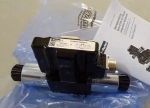 D1FBE01HC0VKW3 NEW Parker D1FBE01HC0VKW3 Proportional directional control valve - Picture 1 of 1