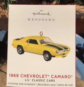 Hallmark Ornament 2020 1969 Chevrolet Camaro Lil' Classic Cars 3rd in Series - Picture 1 of 2