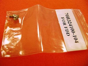 Lot of 4 - Special Screws for FDD Screws for Servers - 70H324100-104 - Picture 1 of 8