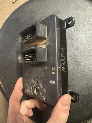 Módulo de control del motor Can Am ECM 2009-2011 Renegade 800R MR RPM INTERMITENTE Foto 1 de 4