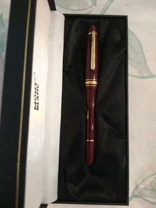 Montblanc Le Grand Meister Stuck Burgundy Resin Fountain Pen 14k Gold M Nib - Picture 1 of 24
