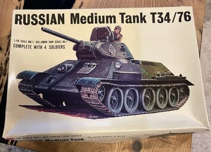 Bandai Russian Medium Tank T34/76 Model Kit - Bild 1 von 9