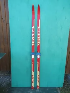 NICE VINTAGE VINTAGE 70" Snow Wooden Skis Have RED WHITE Finish GREAT DECORATION - Picture 1 of 3