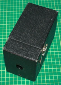 Vintage Canadian Kodak No 2 Cartridge Hawkeye Model C Camera Untested - Picture 1 of 16