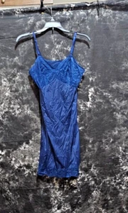 Vanity Fair Vintage Blue Antron III Nylon Slip Size 32 S - Picture 1 of 2