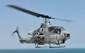 AH-1 SUPER COBRA HELICÓPTERO PÓSTER BRILLANTE IMAGEN PANCARTA IMPRESIÓN huey 6579 - Imagen 1 de 1