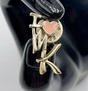 I Love MK Anstecknadel Mary Kay Kosmetik Berater Pin rosa Herz goldfarben 1" - Bild 1 von 8