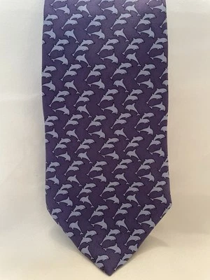 Corbata de seda tejida con motivo de novedad de delfín púrpura Brooks Brothers | Hecha en EE. UU. Foto 1 de 4