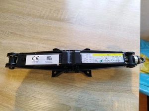 GENUINE VW GOLF T-ROC SKODA OCTAVIA RAPID SEAT LEON CAR JACK 5Q0011031TS3 NEW - Picture 1 of 5