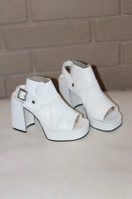 Vintage Y2K 90s Heel Strap Chunky Platform White Shoes Women's 6 - Image 1 of 4