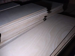 Quality Hardwood plywood PLY sheets 9mm 300x600mm OFF-CUTS - Picture 1 of 6