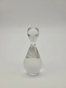 Estatuilla de gato de vidrio MCM Midcentury transparente con ojos verdes pisapapeles Suecia de colección - Imagen 1 de 7