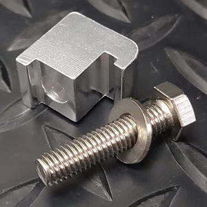 Kurt J. Lesker - QF-SSC-ALM - QF63-100 Single Claw Clamp - Metric M8 - Lot of 10 - Picture 1 of 8