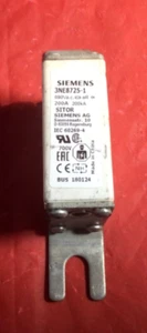 SIEMENS 3NE8725-1 Fuse Link 690VAC / 200A - Picture 1 of 3