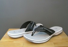 clarks brinkley mila flip flops