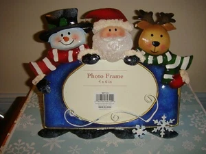 Christmas Metal Santa, Snowman, & Reindeer Frame - Bild 1 von 5