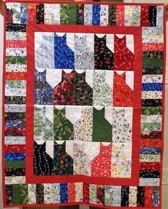 Handgefertigte Winter Urlaub Weihnachten rote Katze Katze Quilt Überwurf KATZENRETTUNG - Bild 1 von 2