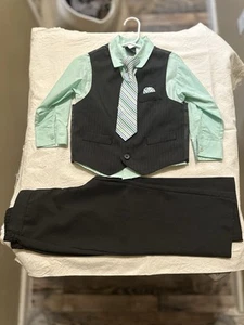 TFW Boys 4 Piece Vest Suit Set Shirt Tie Pants Vest NWT Size 3t Green Black - Picture 1 of 11