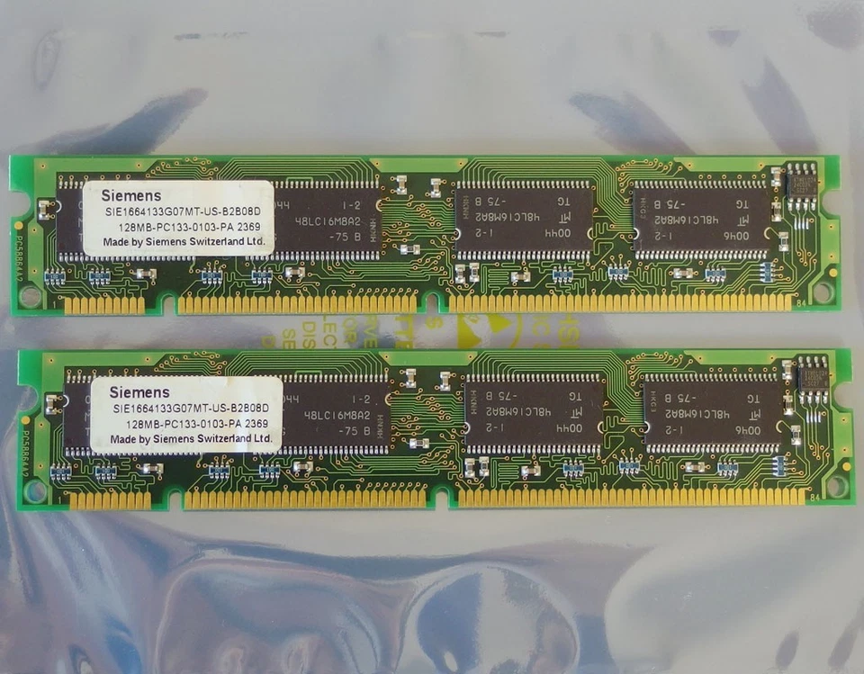 Set 2x Siemens SIE1664133G07MT-US-B2B08D 128MB 256MB PC133 168-pin DIMM SDRAM - Bild 1 von 2