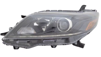 Farol de halogênio esquerdo TYC para Toyota Sienna SE com modelos LED DRL 2020-2020 - Imagem 1 de 3