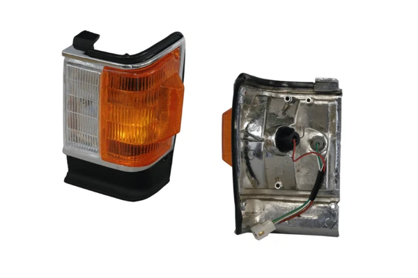 УГЛОВОЙ ФОНАРЬ ЛЕВАЯ СТОРОНА ДЛЯ TOYOTA CRESSIDA MX62 1982-1984 - Изображение 1 из 1