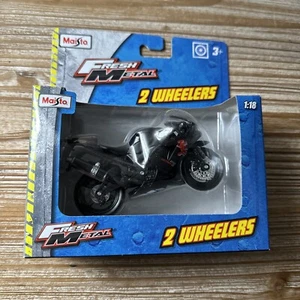 Maisto Fresh Metal 2 Wheelers Motorcycle Scale 1:18 Yamaha Deltrbox Black New - Picture 1 of 2