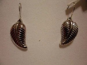 925 Sterling Silver Leaf Dangle Earrings w/Shepherd Hook Backs - Picture 1 of 3