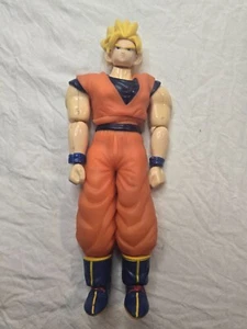 Vintage 2000 Dragon Ball Z DBZ Super Saiyan Goku Irwin Toy - Picture 1 of 4