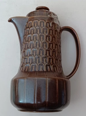 Vintage Wedgwood Pennine Coffee Pot with lid good condition - Image 1 of 4
