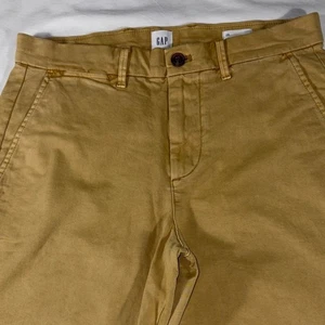 Gap senfgelb robust 7" kurze flache Vorderseite 7" Chino Shorts für Herren - Größe 29 - Bild 1 von 11
