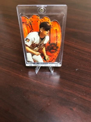 Guante Fleer Flair Hot 1994 Cal Ripken Jr. #8 de 10 Foto 1 de 4
