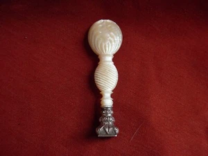 ANTIQUE FRENCH SOLID SILVER,MOTHER OF PEARL HANDLE WAX SEAL,LATE 19th CENTURY. - Picture 1 of 17