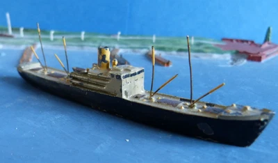 Metall Modell 1 : 1250 unbekannter Frachter Frachtschiff Motorschiff - Bild 1 von 4