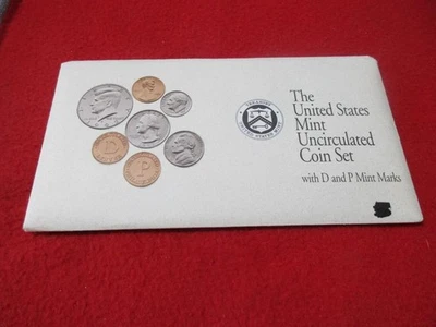 Pickers Delight of 1992 P&D US Mint Sets. In envelope of Issue.         #MF-5116 - Image 1 of 4