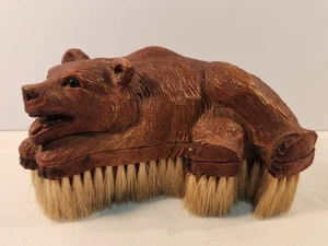 Antiguo cepillo alemán antiguo de madera tallado a mano para ropa de oso de la Selva Negra - Imagen 1 de 5