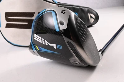 Taylormade SIM2 Driver / 10.5 Degree / Regular Flex Ventus Blue 5 Shaft - Image 1 of 4