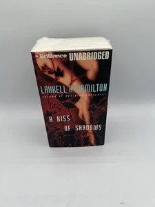 A Kiss Of Shadows Laurell K. Hamilton Unabridged AUDIO BOOK Magic Cassettes - Picture 1 of 4